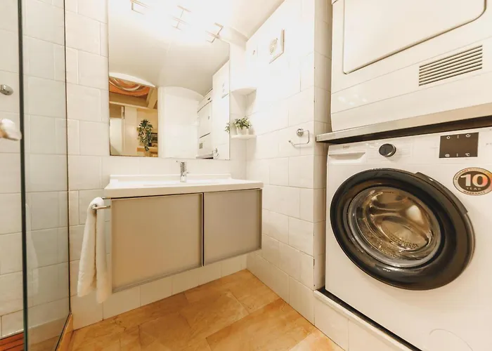 Appartamento Bravissimo Cort Reial 15, Monthly Girona