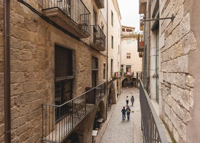 Bravissimo Cort Reial 15, Monthly *