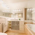 Bravissimo Cort Reial 15, Monthly * Girona