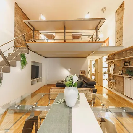 Bravissimo Cort Reial 15, Monthly * ז'ירונה