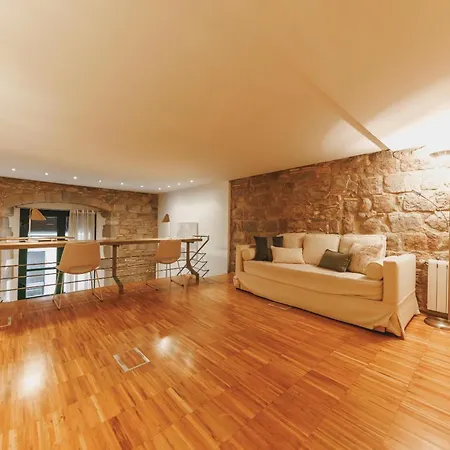 Bravissimo Cort Reial 15, Monthly * ז'ירונה