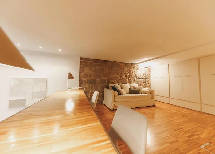 Bravissimo Cort Reial 15, Monthly