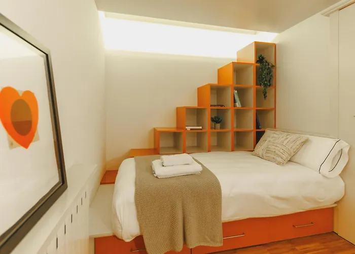 Apartment Bravissimo Cort Reial 15, Monthly *